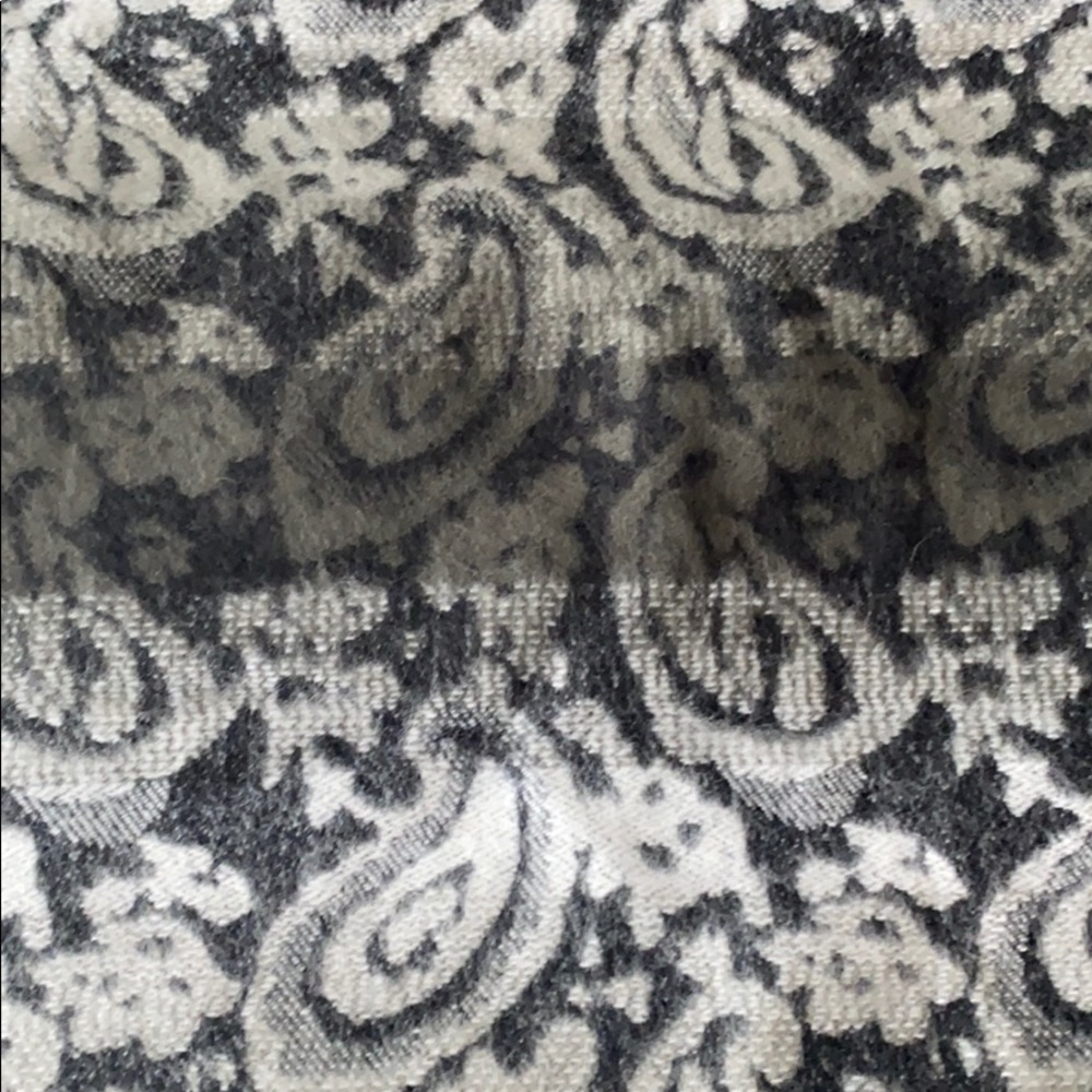 Super soft winter scarf! - Picture 4 of 5